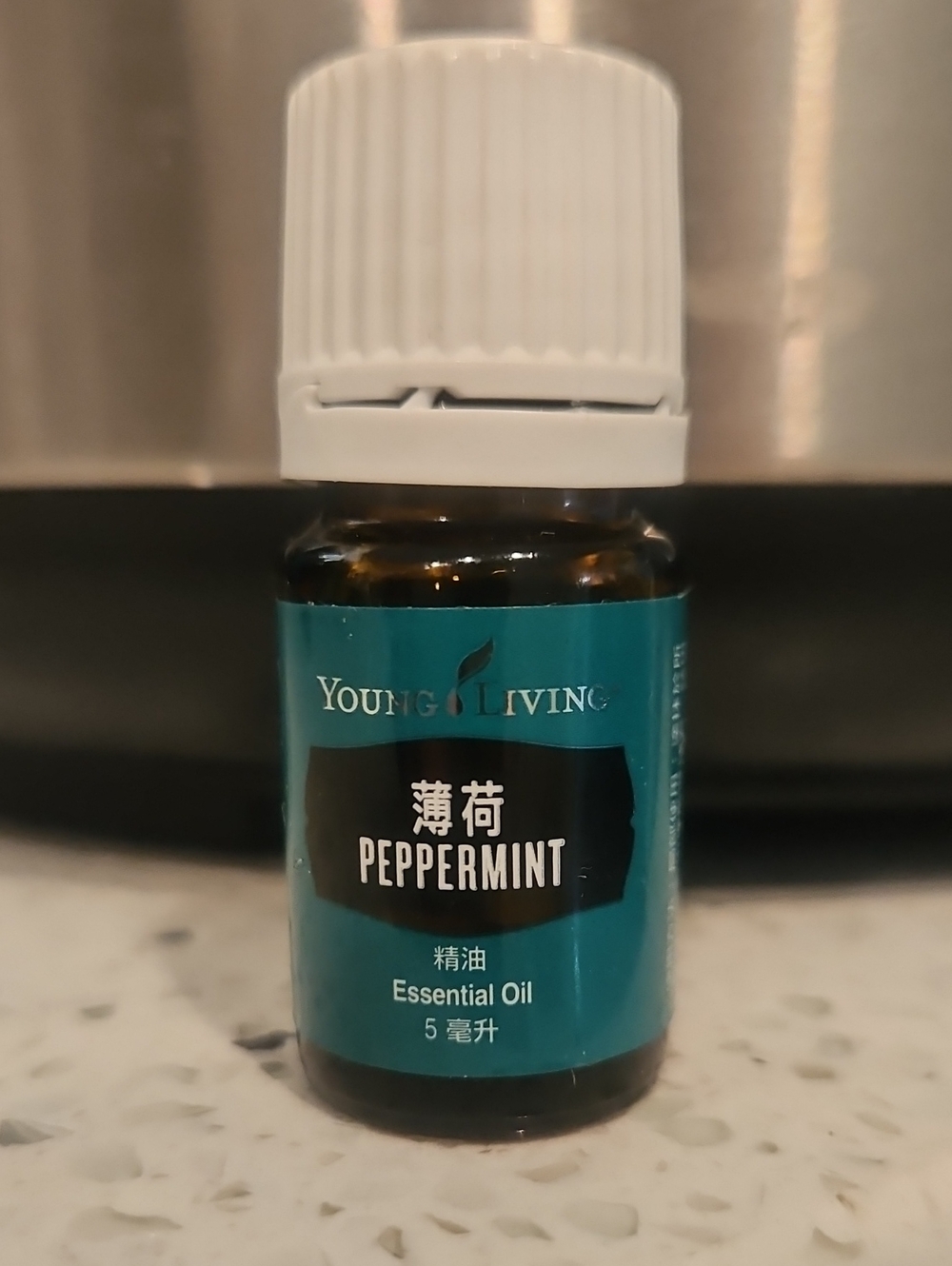 Young Living Peppermint Essential Oil - Teal Label